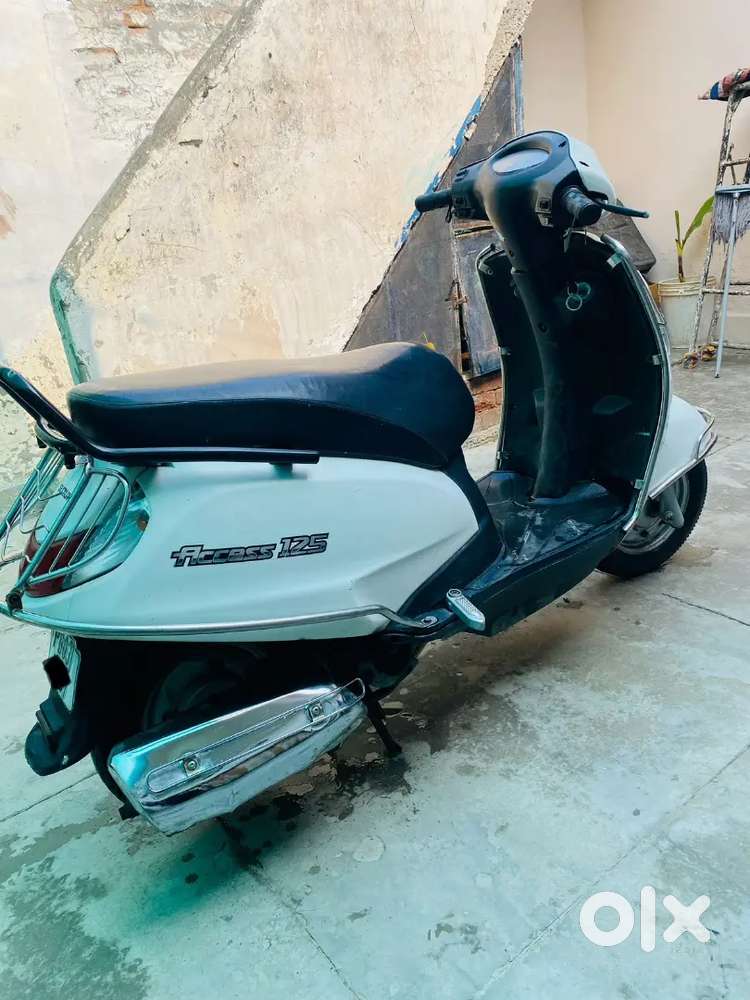 Maruti Suzuki [model name] 2015  only 37000 km  like new condition