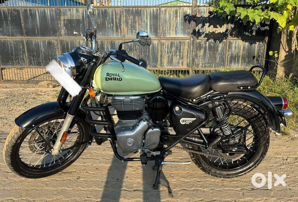 Royal Enfield Classic 350 Single Channel (Redditch Sage Green)