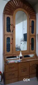 Dressing table