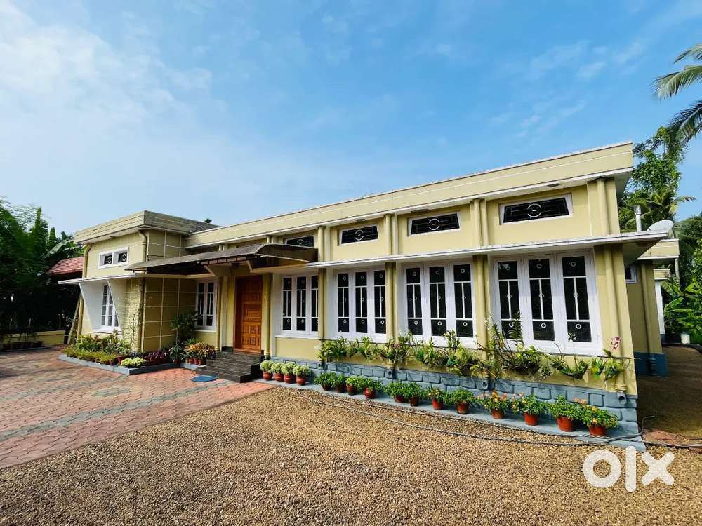 Traditional well-maintained House with land for Sale