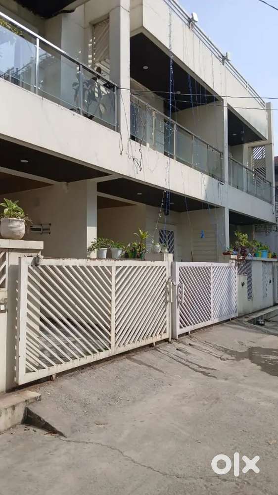 Indipendent without owner 3bhk kothi sahastradhara road near Pacific g