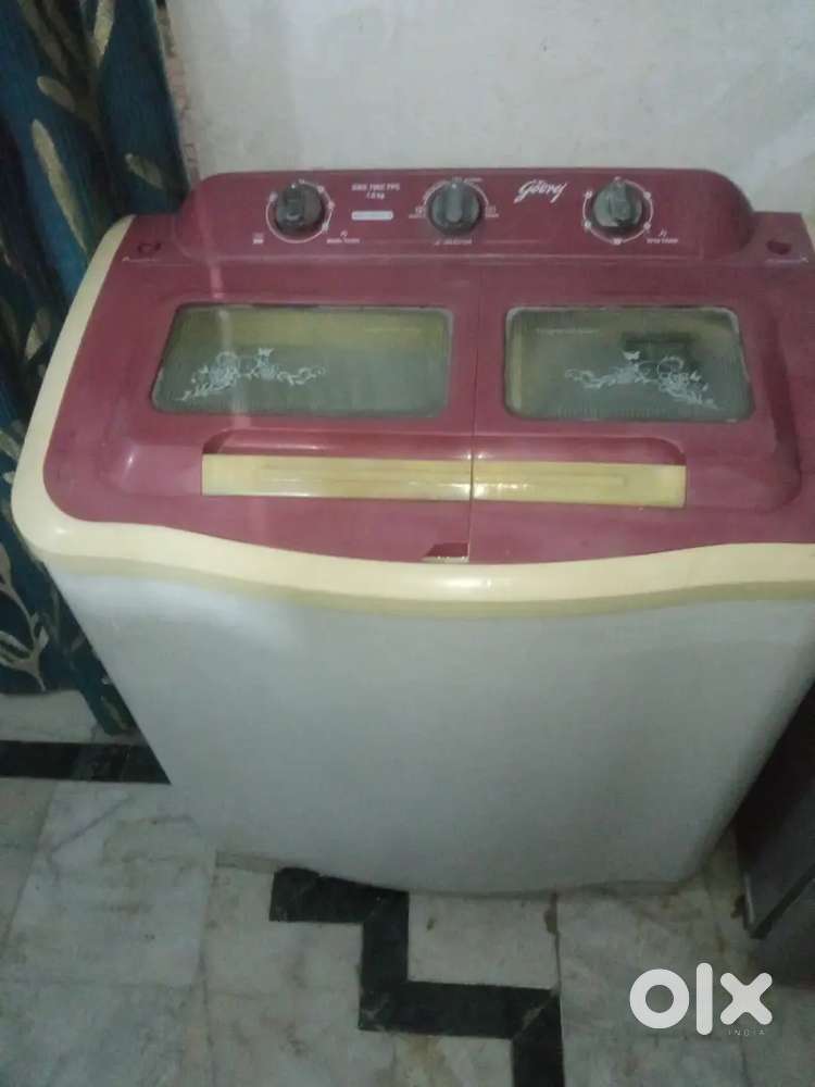 Washing machine and fridge for sell