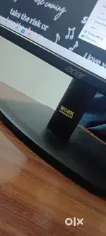 It has web camera and mic computer company is acer