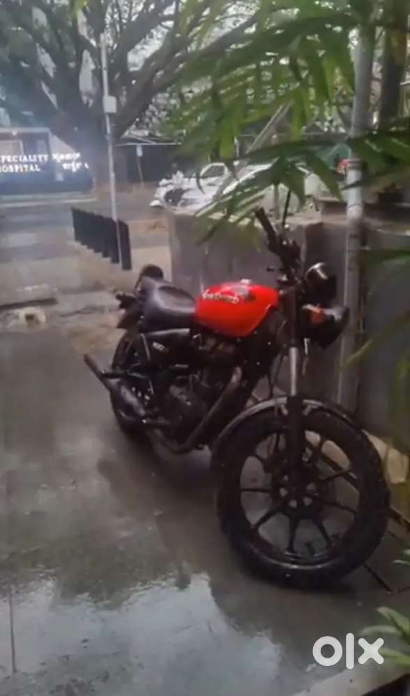 Urgent saling from Delhi Karnataka number bike