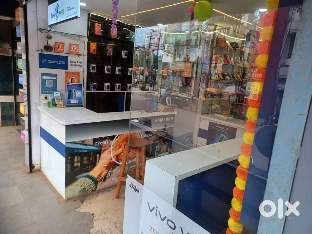 ROAD FACING SHOP FOR RENT