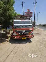EICHER 1059XP 12.5 FOOT