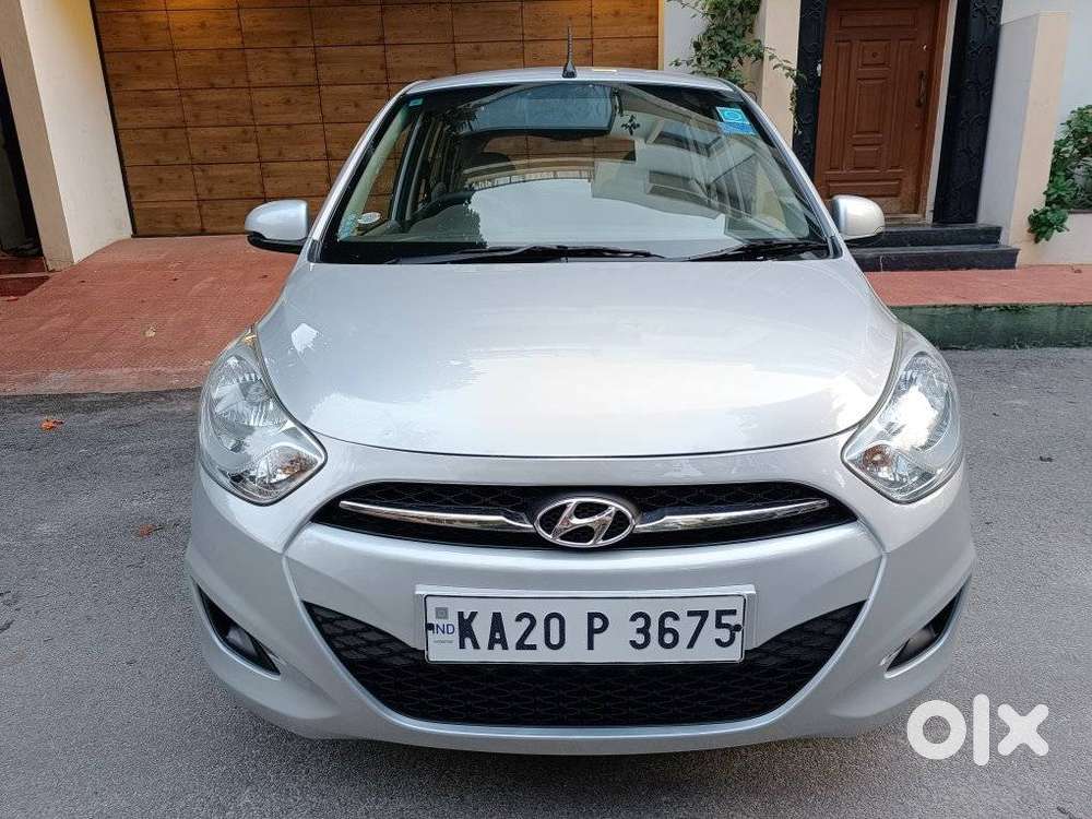 Hyundai i10 Sportz AT, 2011, Petrol