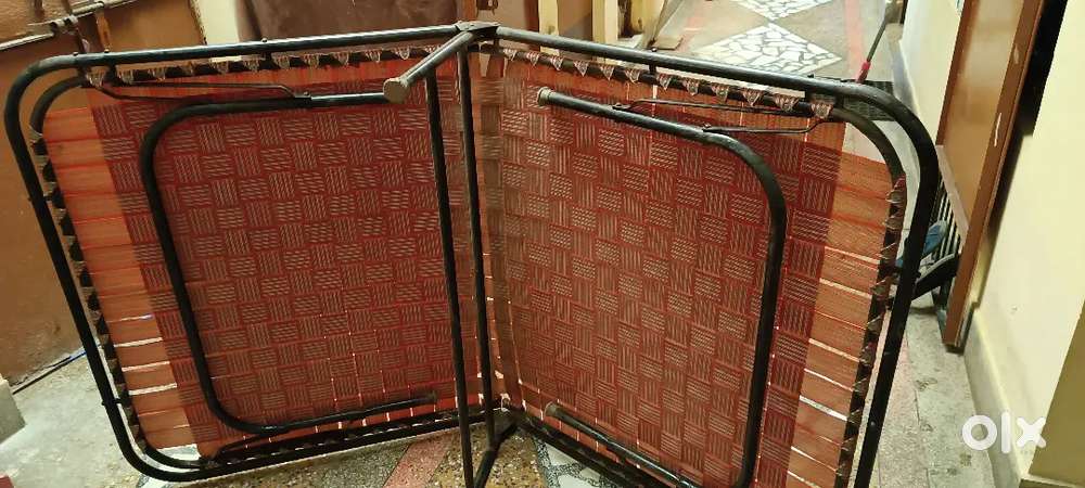 2 iron folding bed for sale