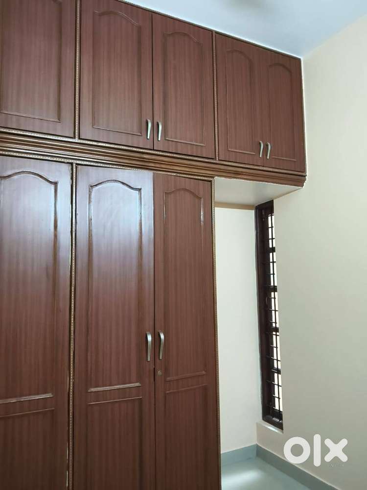 2bhk flat available for lease