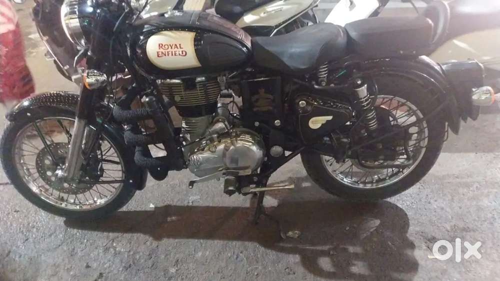 Model 2019 ABS carburetor variant bike low maintenance Good condition