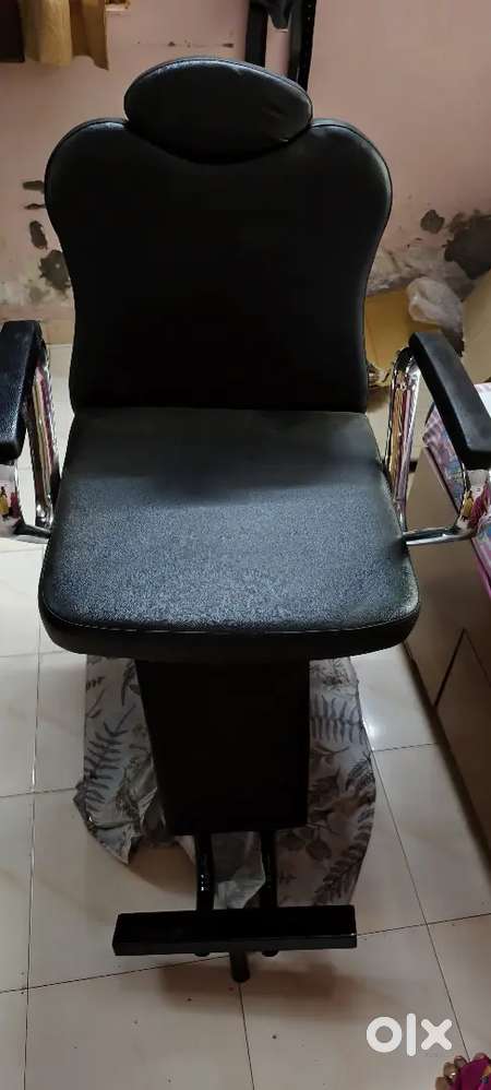 Beauty parlour chair