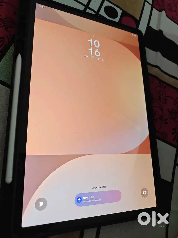 Samsung tablet s 10 plus less than 1 month old