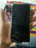 i phone 12 pro front cemre me dust hai