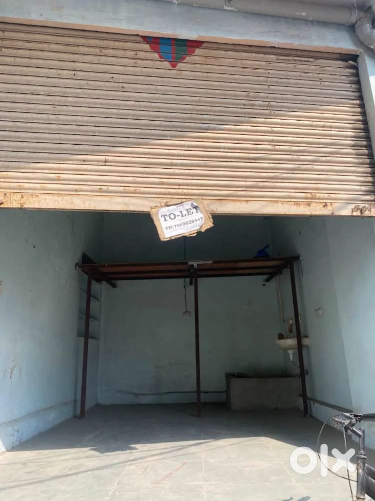 SHOP FOR RENT