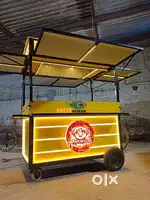 Cold coffee, Milkshake, Mocktail maker in a food cart