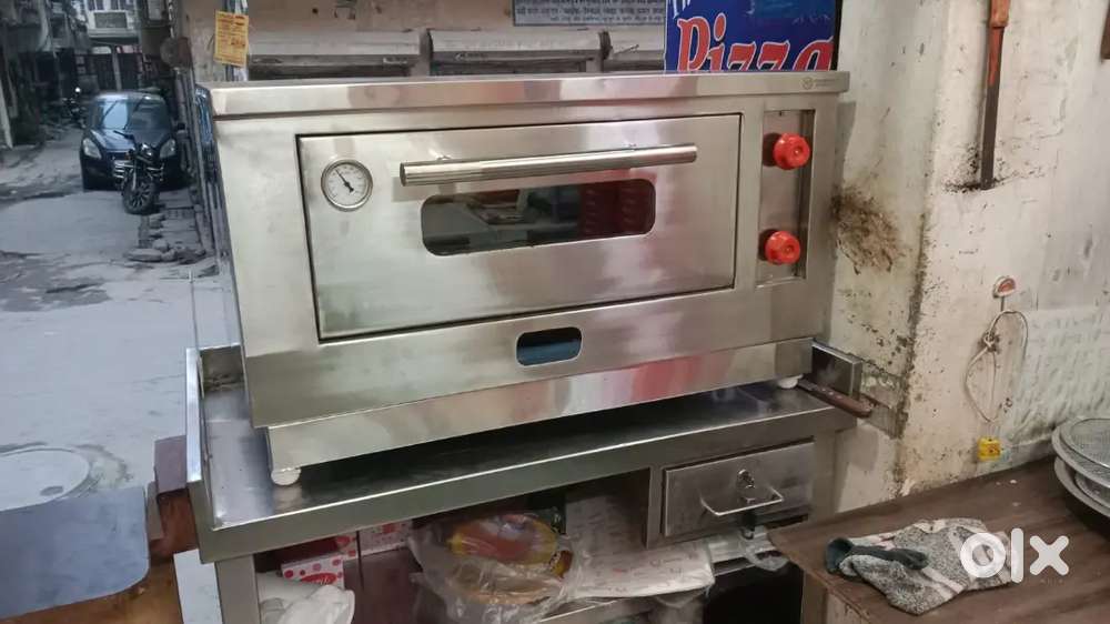 Pizza oven