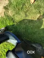 One hand use