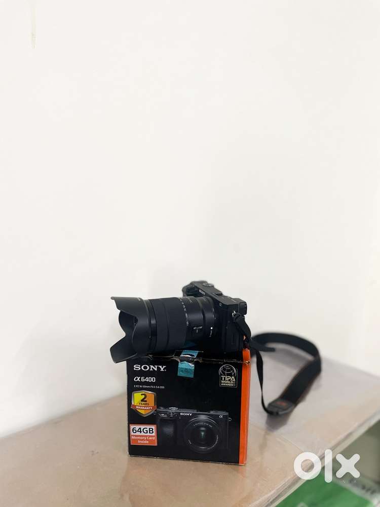 Sony A6400 with 18-135 lens