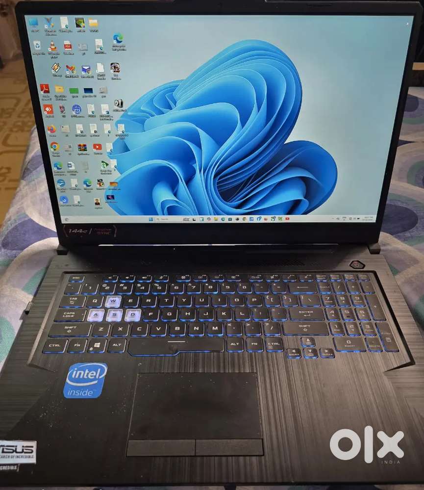 Asus tuf gaming 17 inch screen laptop