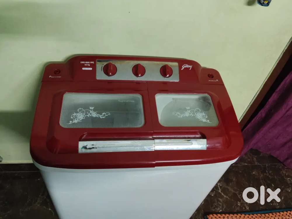 Semi automatic washing machine
