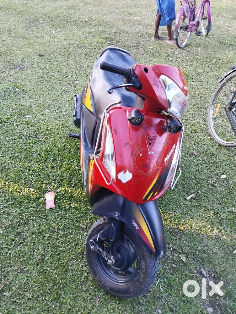 Scooty very good condition...money problem for the sale
