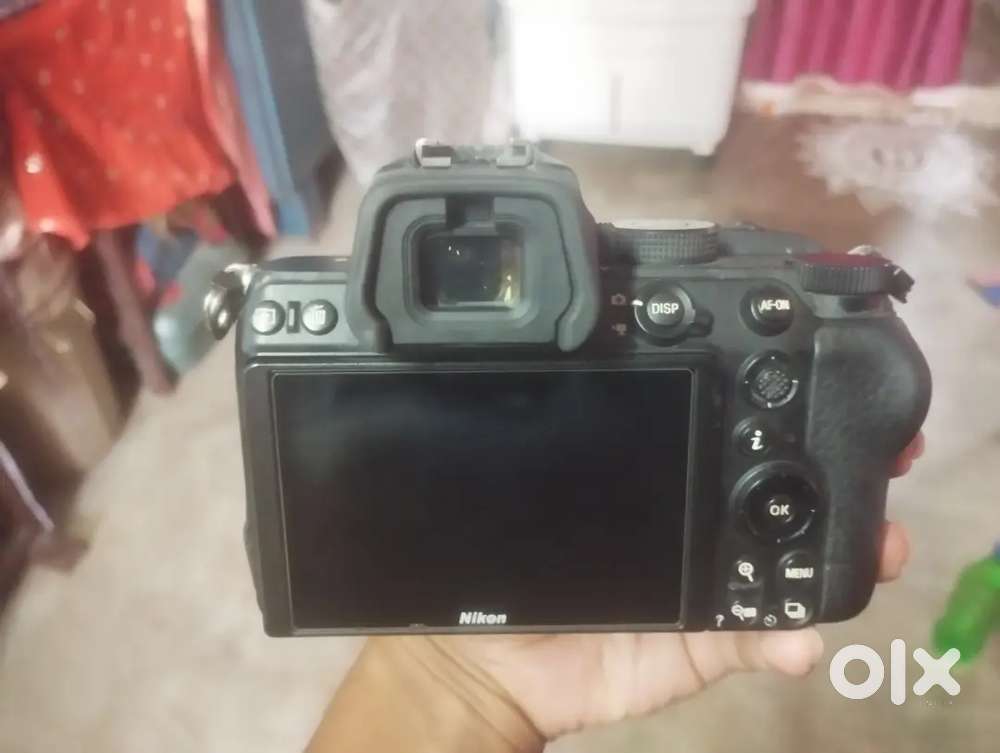 Nikon z5 mirrorles camera in good condition.