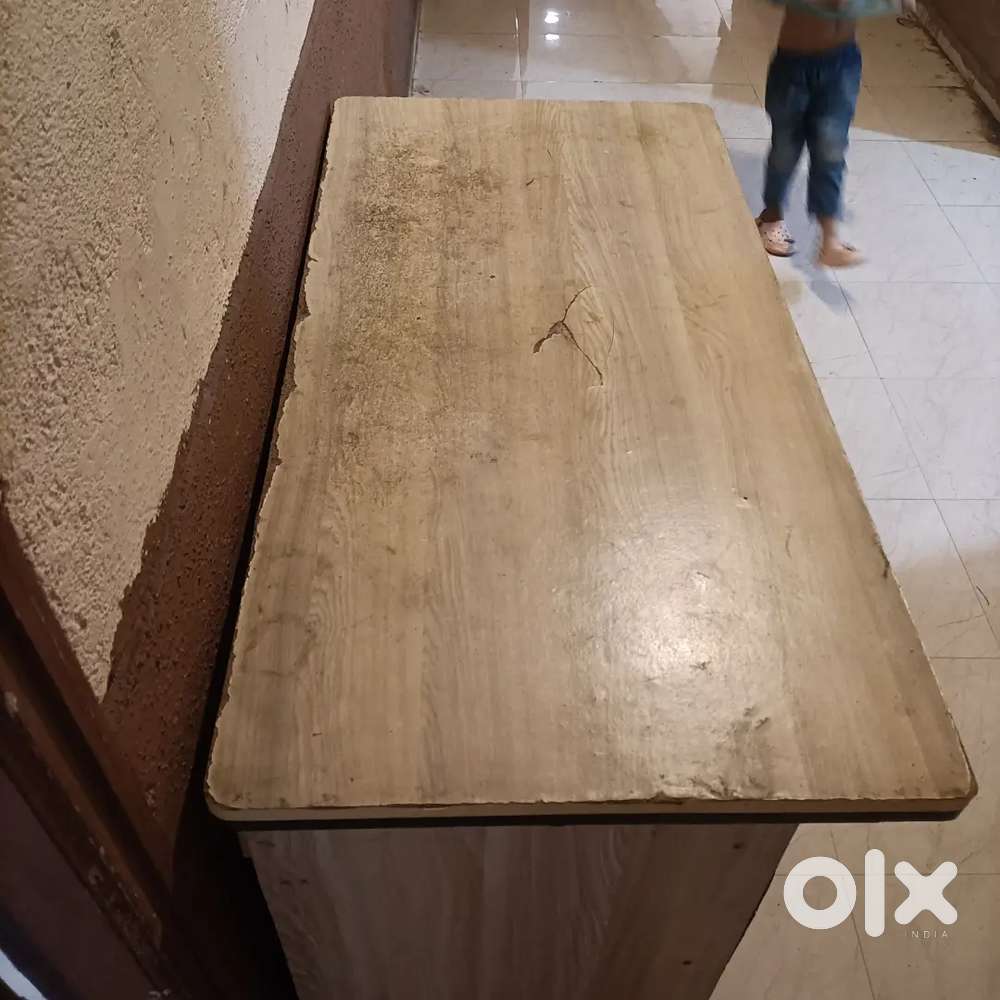 Steel chair 2 and table 2 and kitchen