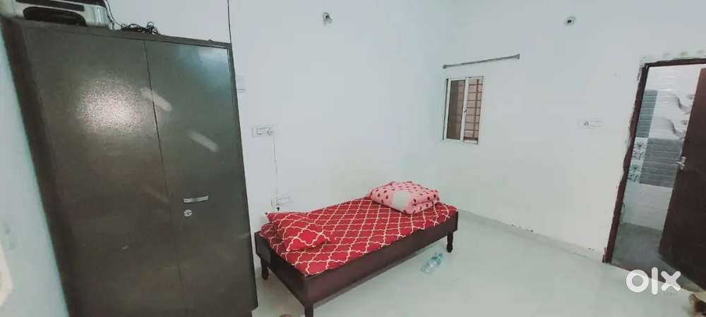Furnished Room For Rent Near Bombay Hospital Only For Boys'