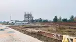नेशनल क्रिकेट स्टेडियम से 9 किलोमीटर की दूरी पर प्लाट ले किसान पथ पर