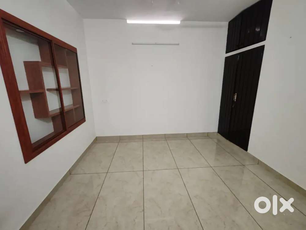 2 bhk upstair house for rent in jagathy