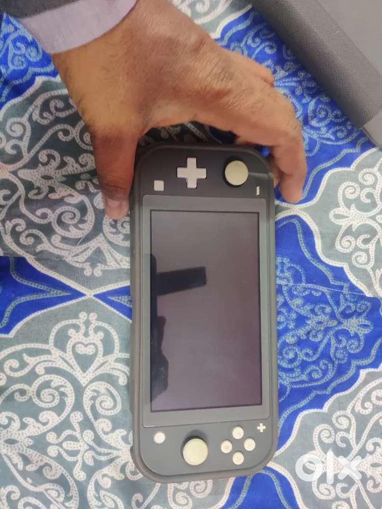 Nintendo switch lite for sell 256 gb with 30 games