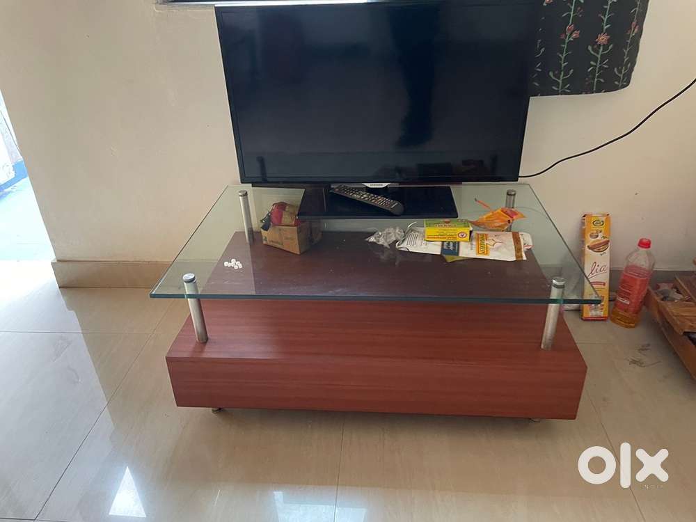 Bed single bed & teapoy or small table