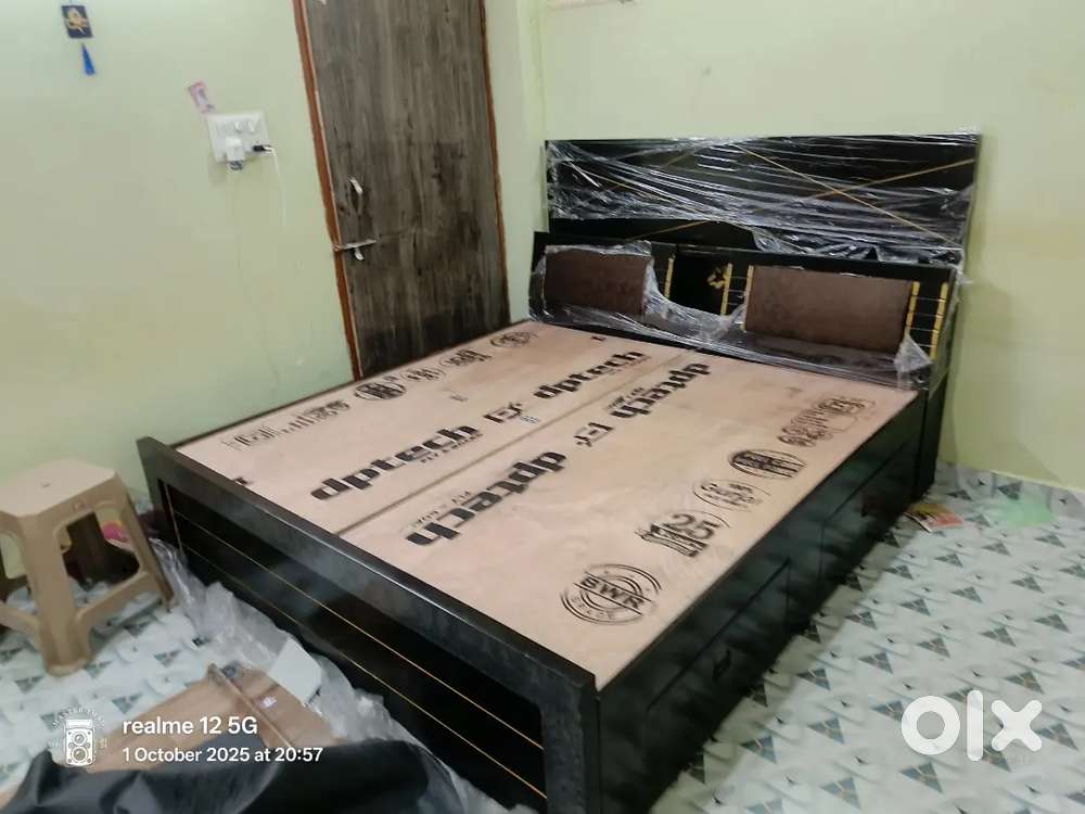 Double bed 6*6 feet
