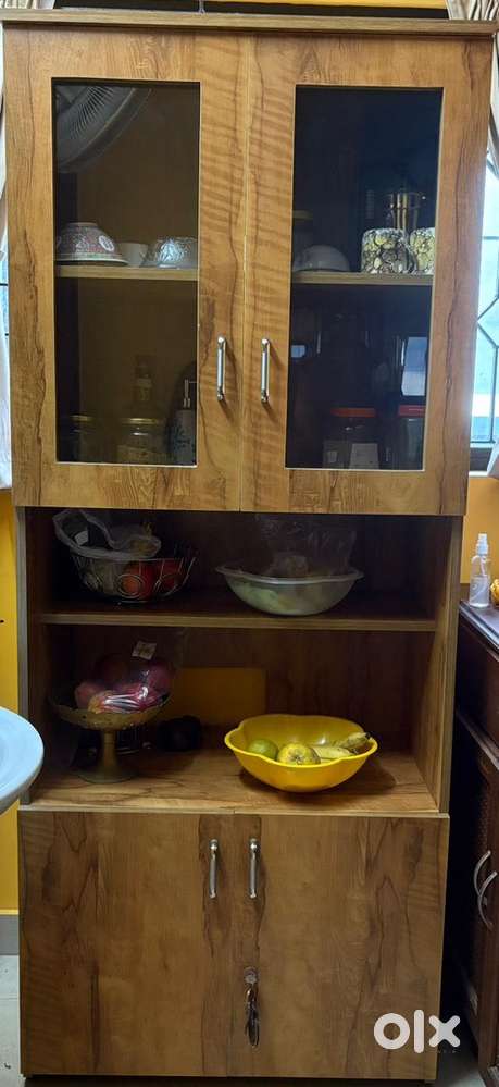 Cupboard / Shelf– Excellent Condition