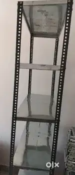 Iron rack in well condition