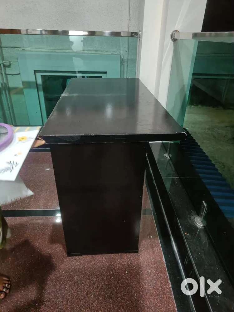 Computer Table