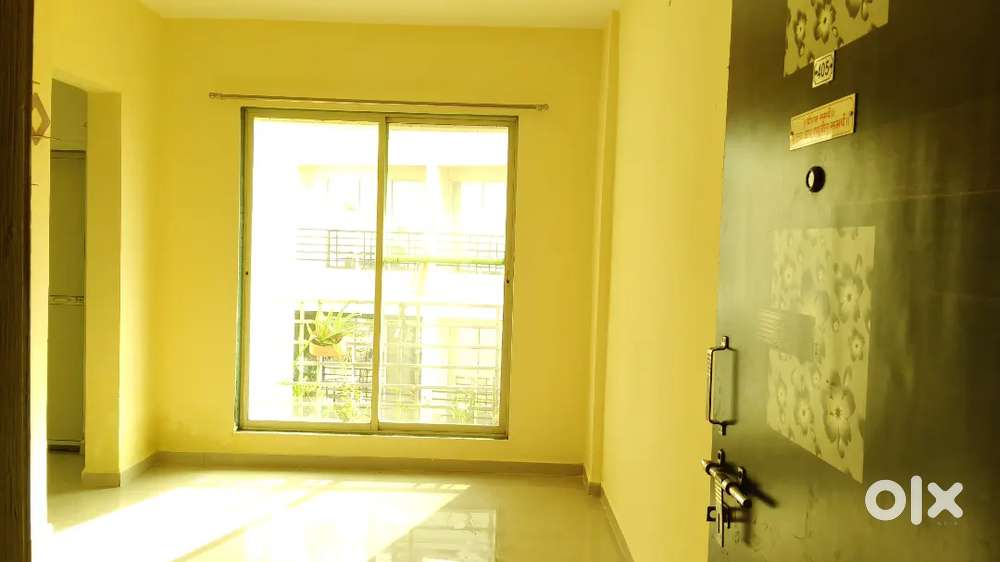 1 bhk flat in minimum price available.