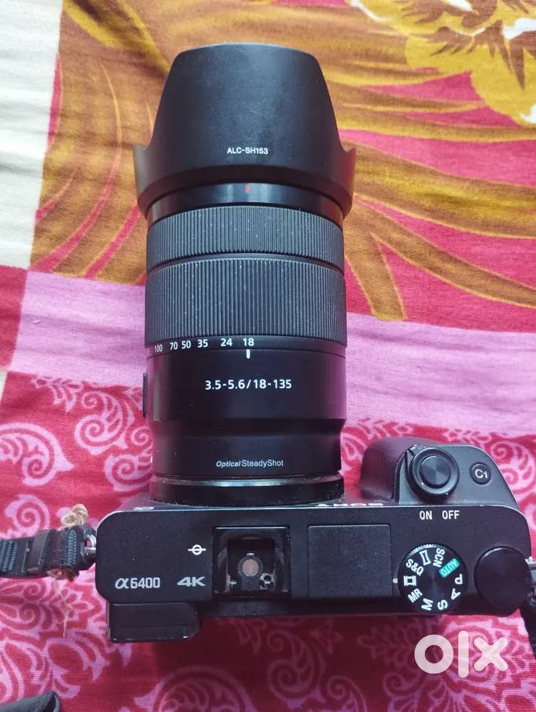 Sony a6400, with 18-105 lance