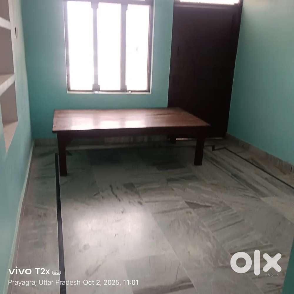 Room on rent