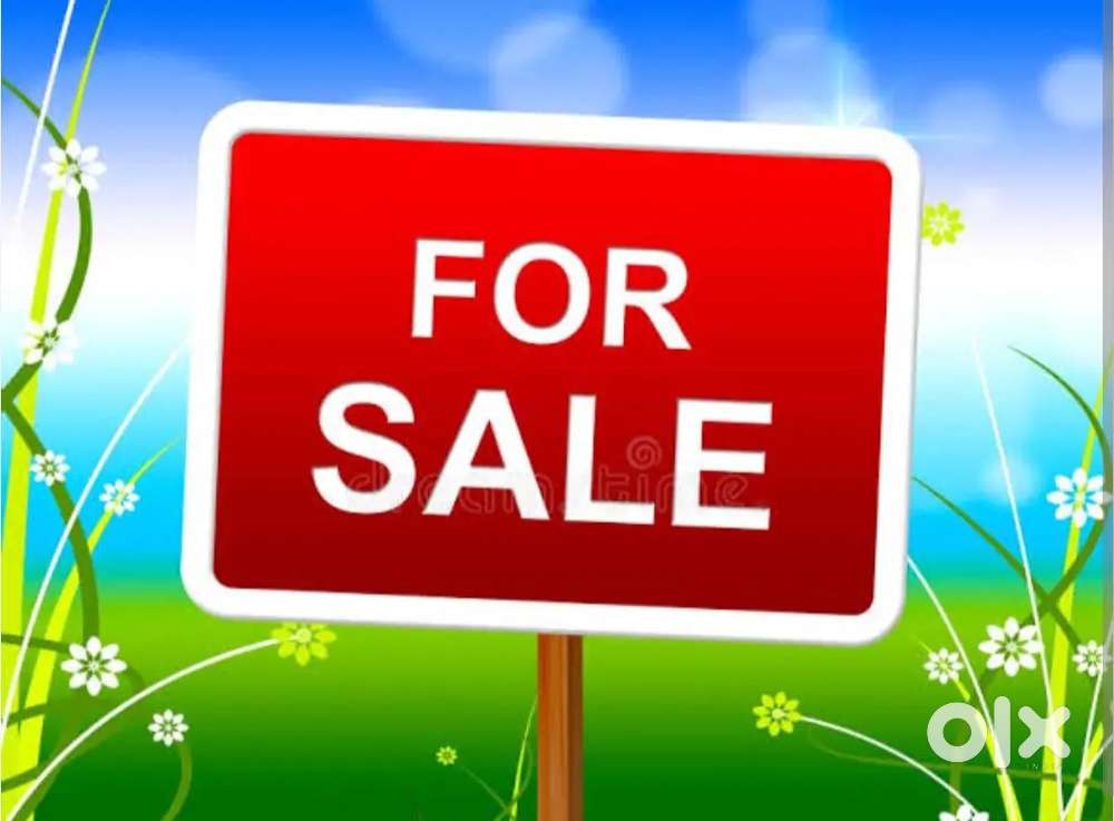 924sqft  plot for sale covered campus prime location.