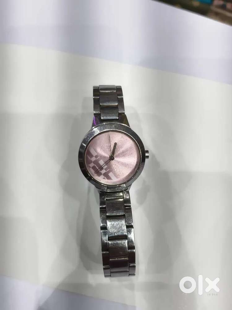 Ladies watch First track