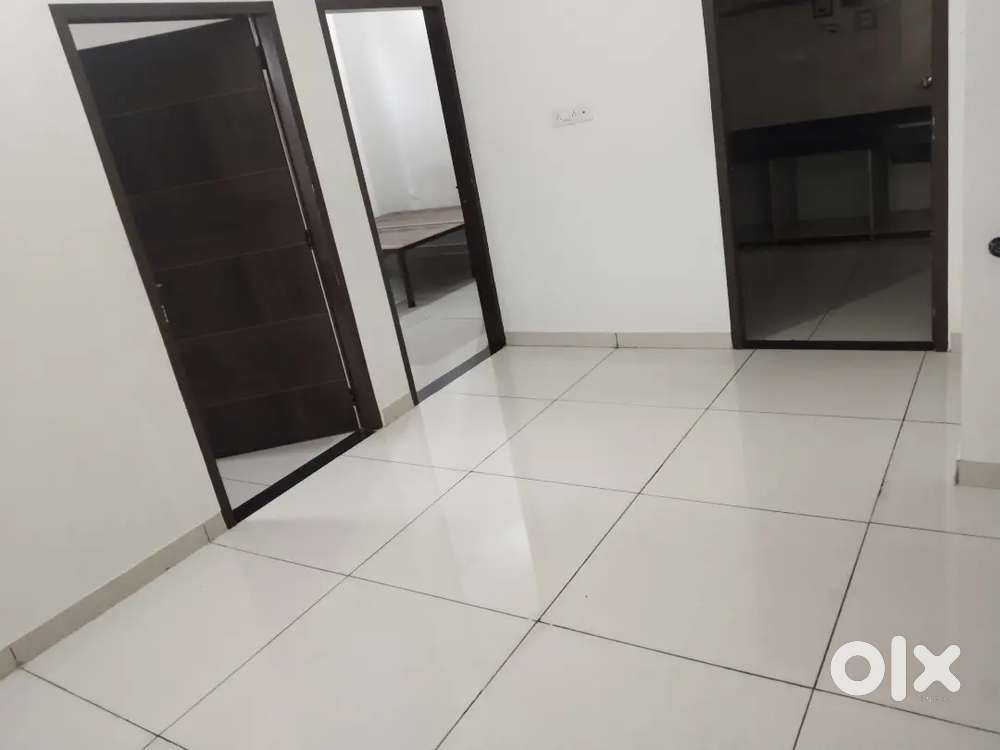 Near Piparli circle Allen coaching or Gurukripa coaching sa 500mtr.