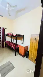 Girs hostel