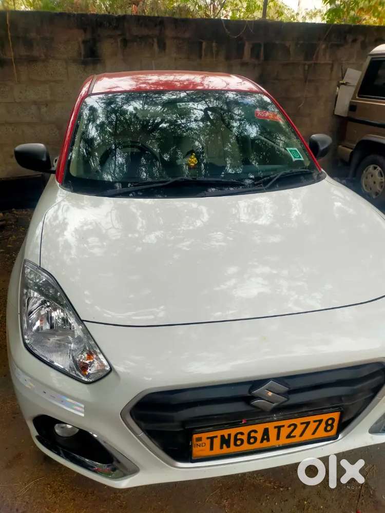 Driver wanted for red taxi