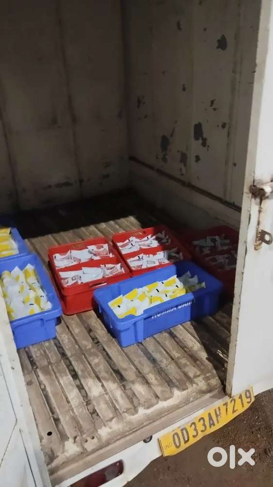 Milk diary picker packer