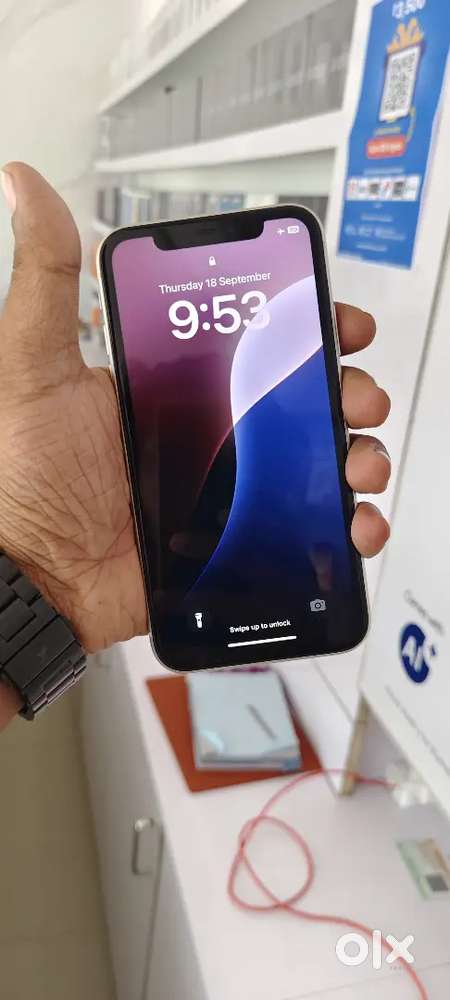 IPHONE 11 128GB 80 ABOVE BATTERY HEALTH FULL BOX AVAILABLE