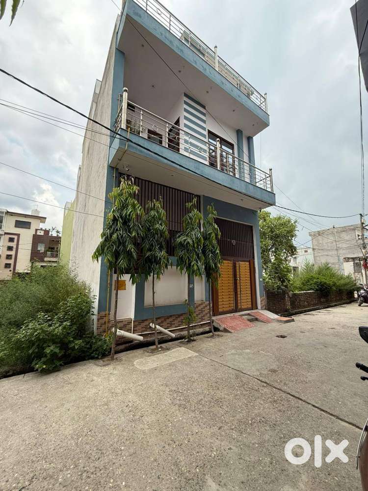East-Facing Duplex House for Sale – Strong Construction, Peaceful Vibe