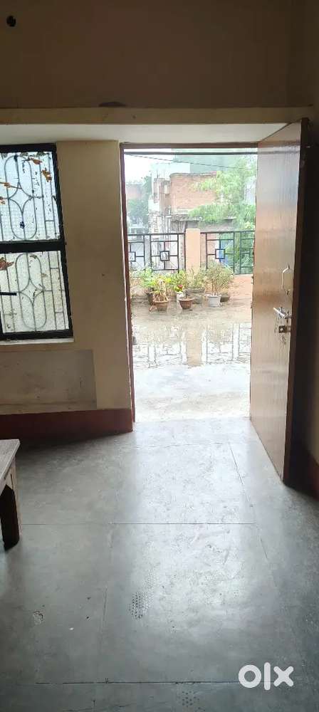 2BHK ROOMS 1 BATHROOM ON 2 FLOOR
