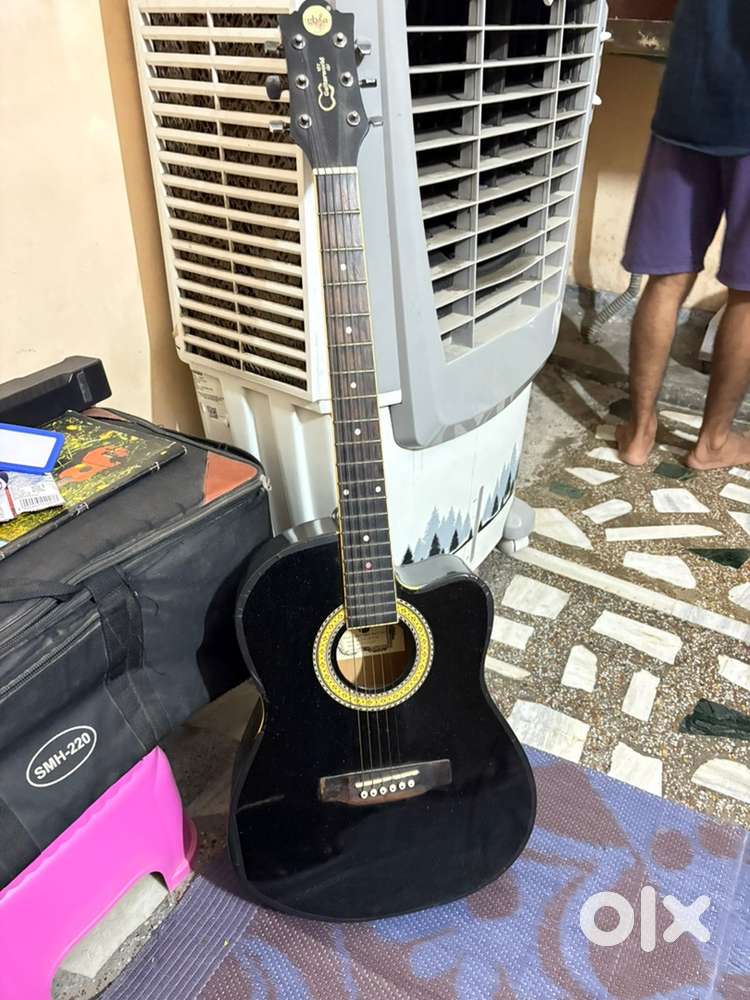 Acoustic guitar gb&a