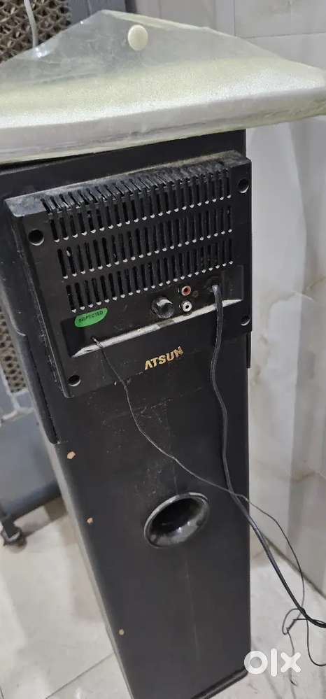 Multi-player  Bluetooth  music system